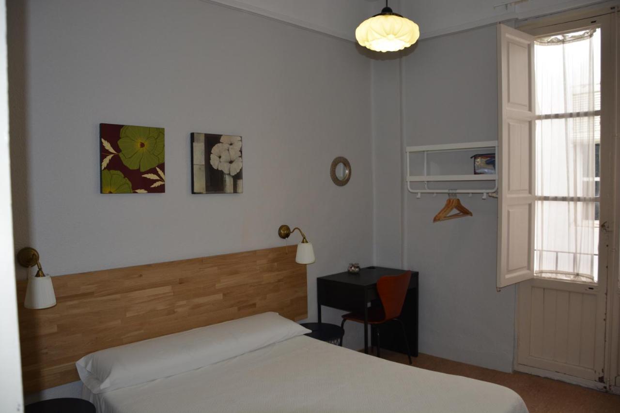 Pension Moratin Valence Extérieur photo