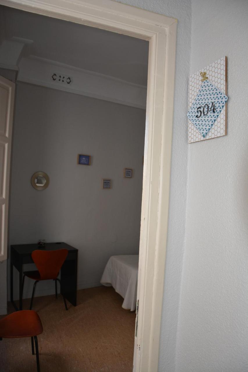 Pension Moratin Valence Extérieur photo