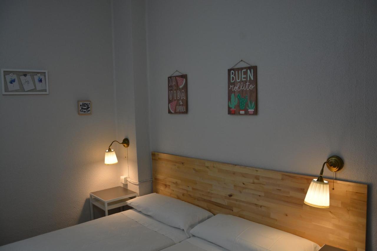 Pension Moratin Valence Extérieur photo