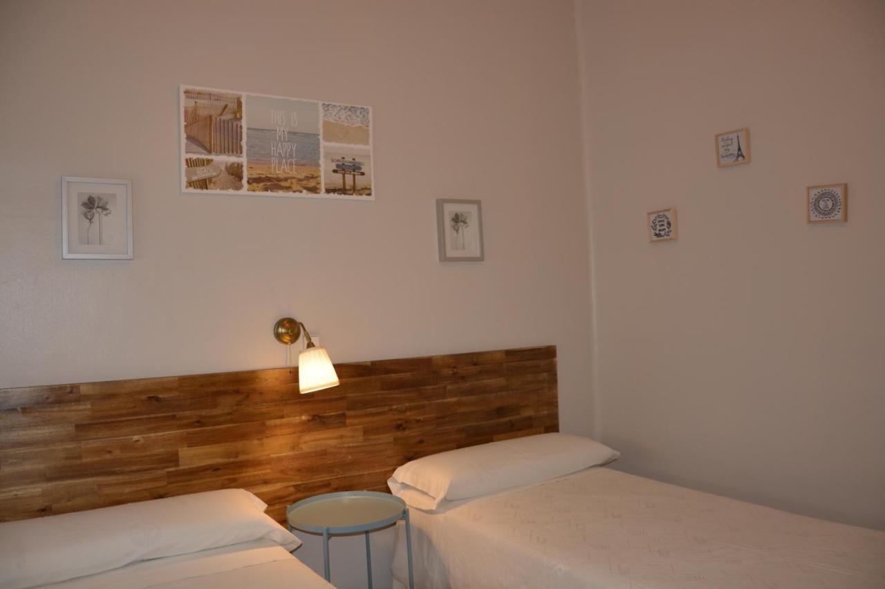 Pension Moratin Valence Extérieur photo