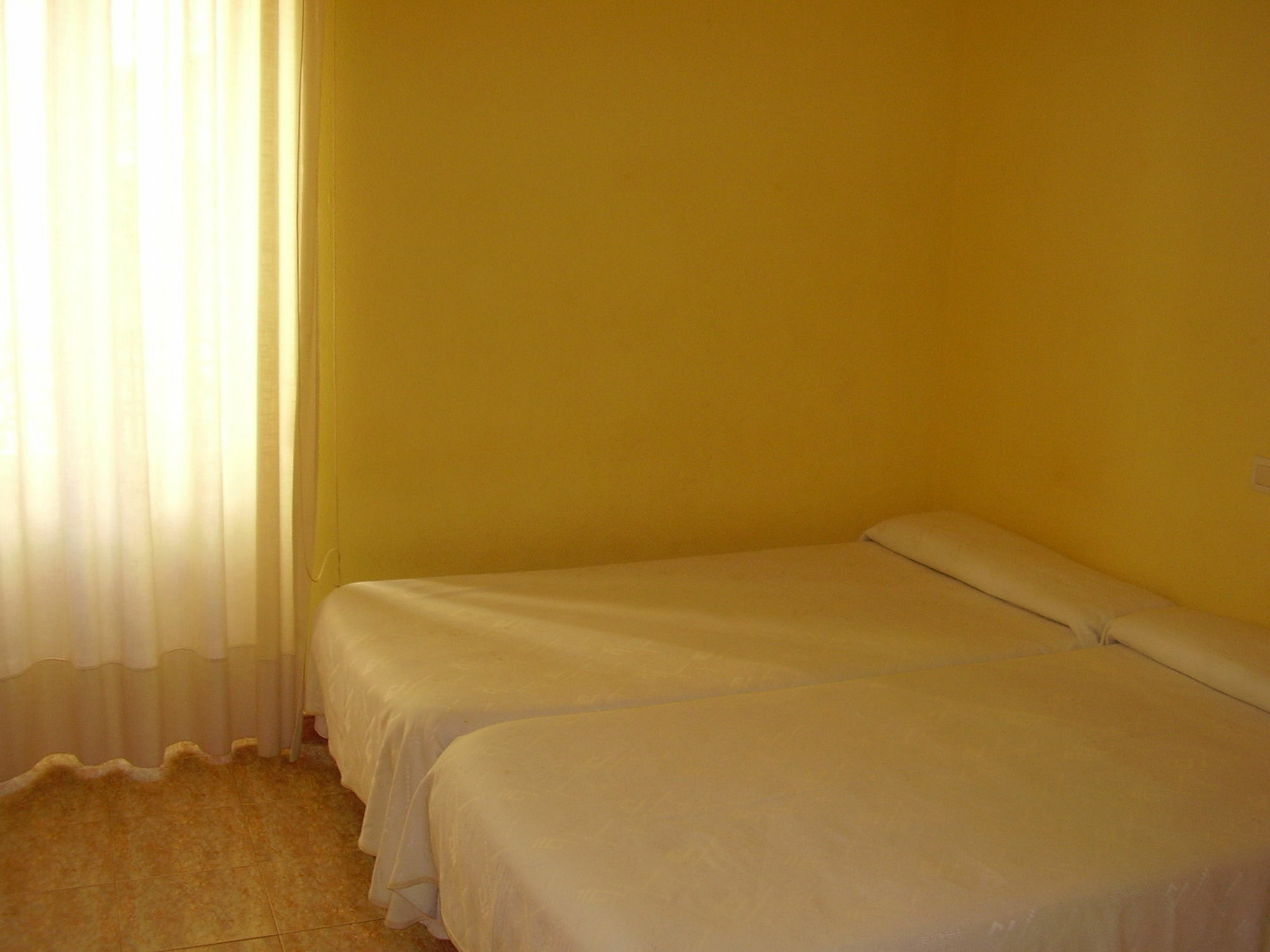 Pension Moratin Valence Extérieur photo