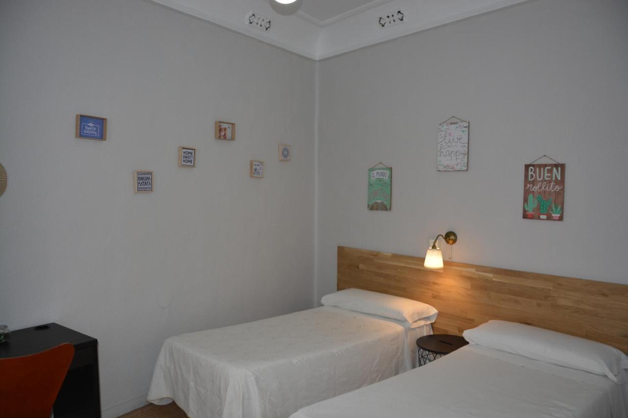 Pension Moratin Valence Extérieur photo
