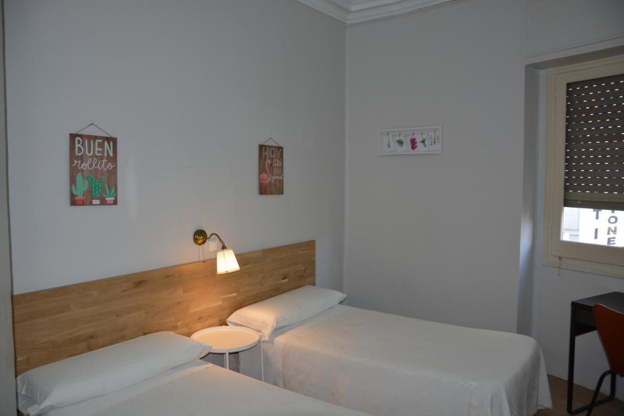 Pension Moratin Valence Extérieur photo